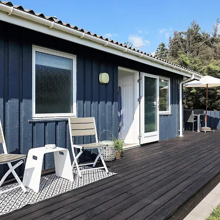 펜션 Three-bedroom Holiday In Lokken 73